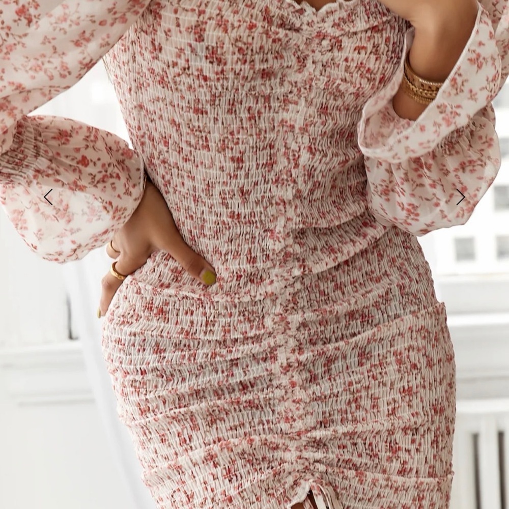 Hello Molly Rose Floral Smocked Midi Dress